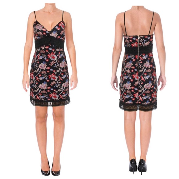 AQUA FLORAL EMBROIDERY SCALLOPED TRIM CASUAL DRESS - Picture 1 of 8